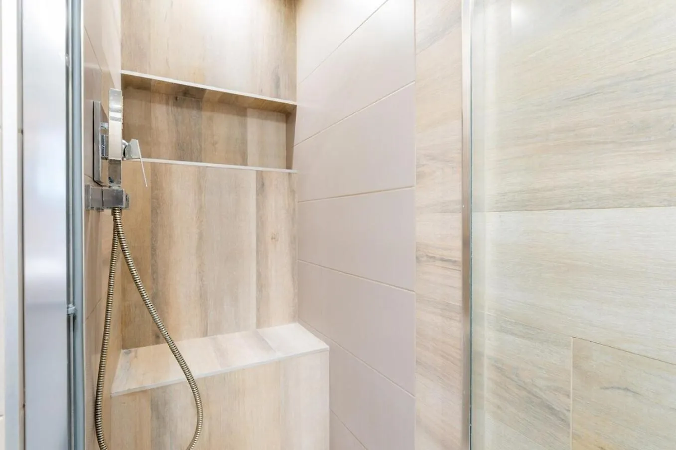 ורשה Toffee Apartment City Center