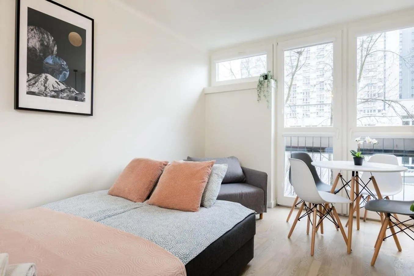 ורשה Toffee Apartment City Center